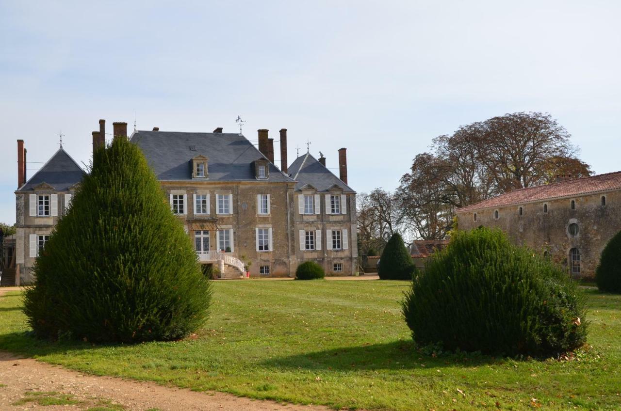 Chateau Des Noces Bazoges-en-Pareds Esterno foto